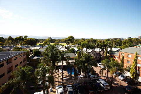 Comfort Hotel Adelaide Meridien - Nambucca Heads Accommodation 2