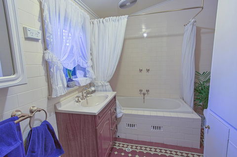 Tanunda Cottages - Nambucca Heads Accommodation 14