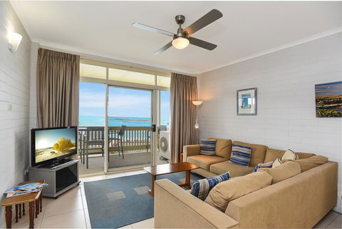 The Dolphins Beachfront Apartments - Nambucca Heads Accommodation 13