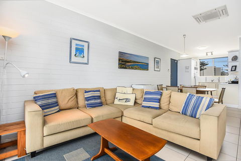 The Dolphins Beachfront Apartments - Nambucca Heads Accommodation 11