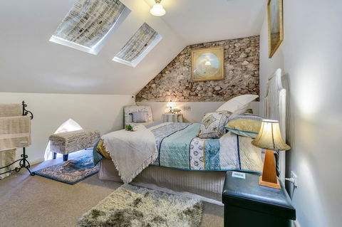 \'THE CHURCH\' Guest Home, Gawler Barossa Region - Nambucca Heads Accommodation 7