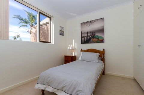 Adelaide Style Accommodation-Close To City-North Adelaide-3 Bdrm- FREE Parking - Nambucca Heads Accommodation 19