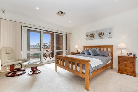 Adelaide Style Accommodation-Close To City-North Adelaide-3 Bdrm- FREE Parking - Nambucca Heads Accommodation 14