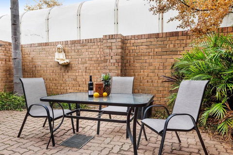 Adelaide Style Accommodation-Close To City-North Adelaide-3 Bdrm- FREE Parking - Nambucca Heads Accommodation 24
