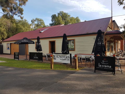 Adelaide Style Accommodation-Close To City-North Adelaide-3 Bdrm- FREE Parking - Nambucca Heads Accommodation 44