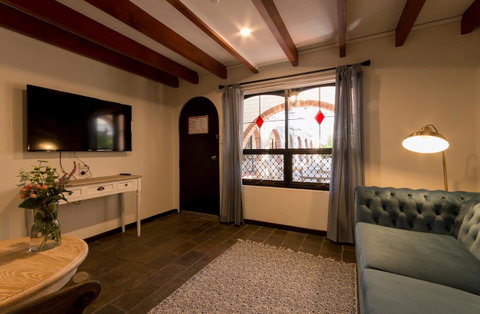 The Manor Basket Range - Nambucca Heads Accommodation 7