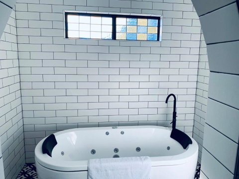 The Manor Basket Range - Nambucca Heads Accommodation 11