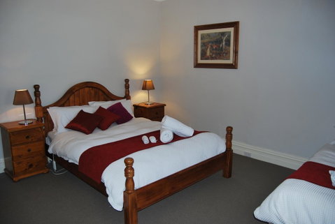 Jacaranda Cottage - Nambucca Heads Accommodation 7