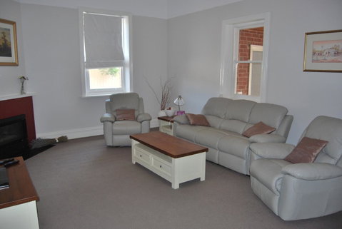 Jacaranda Cottage - Nambucca Heads Accommodation 6