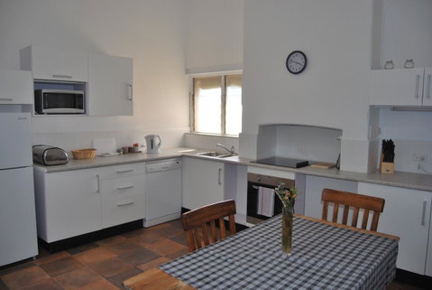 Jacaranda Cottage - Nambucca Heads Accommodation 8