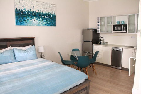 Smugglers Inn Studio Apartments - Nambucca Heads Accommodation 4