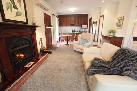 Wine And Roses Bed And Breakfast - Nambucca Heads Accommodation 16