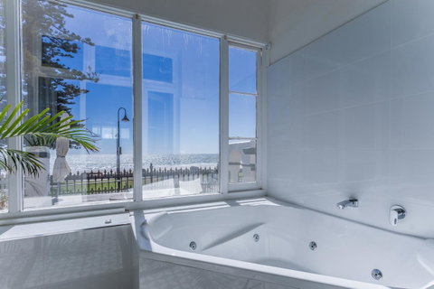 Seawall Apartments - Nambucca Heads Accommodation 4