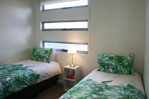Penneshaw Oceanview Apartments - Nambucca Heads Accommodation 9