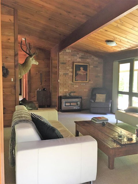 Hilltop - Nambucca Heads Accommodation 4
