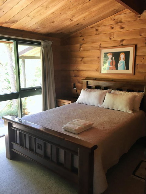 Hilltop - Nambucca Heads Accommodation 7