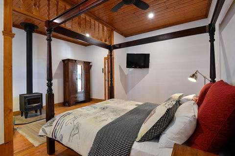 Trafalgar Premium Vintage Suites - Nambucca Heads Accommodation 22