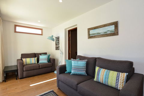 Trafalgar Premium Vintage Suites - Nambucca Heads Accommodation 21