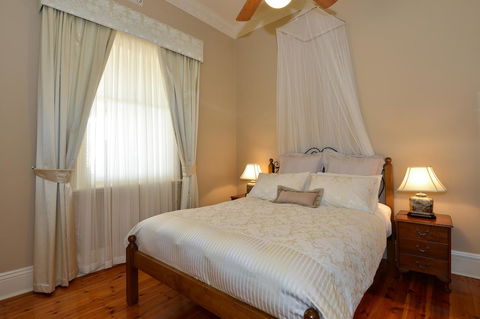 Trafalgar Premium Vintage Suites - Nambucca Heads Accommodation 7