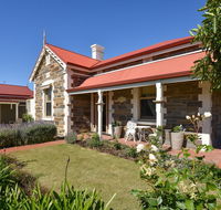Trafalgar Premium Vintage Suites - Nambucca Heads Accommodation