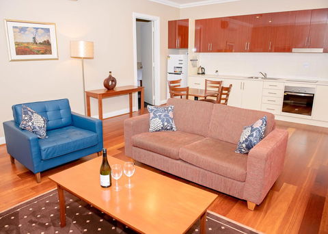 Whyalla Playford Apartments - Nambucca Heads Accommodation 9