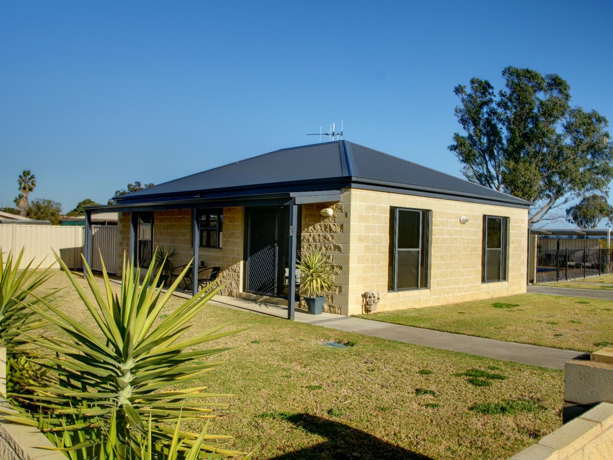 Hillston NSW Nambucca Heads Accommodation