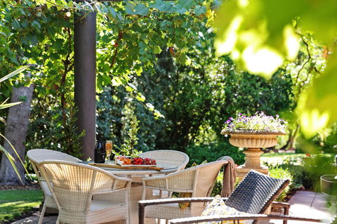 Adelaide Hills Retreats - Nambucca Heads Accommodation 10