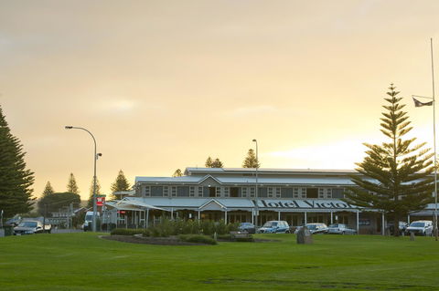 Nightcap At Hotel Victor - Nambucca Heads Accommodation 0