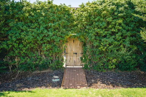 Mick O\'Sheas - Nambucca Heads Accommodation 32