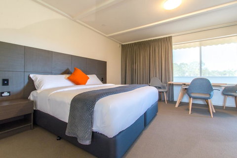 Mick O\'Sheas - Nambucca Heads Accommodation 0
