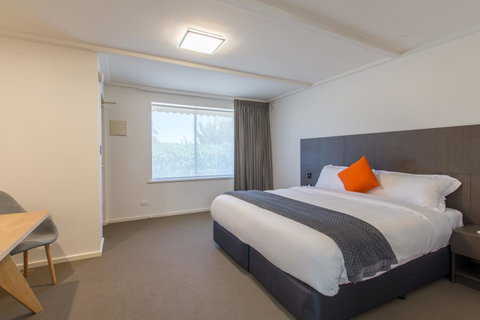 Mick O\'Sheas - Nambucca Heads Accommodation 9