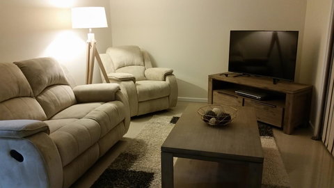 Townhouse On The Marina - Nambucca Heads Accommodation 1