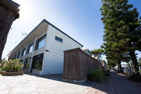 The One @ Henley Beach - Nambucca Heads Accommodation 8