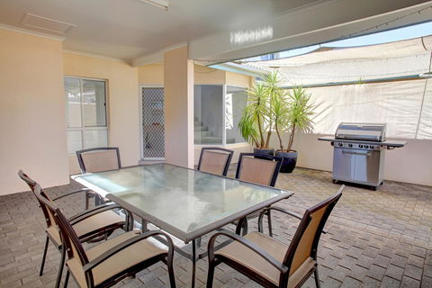 Bay Bliss - Nambucca Heads Accommodation 2