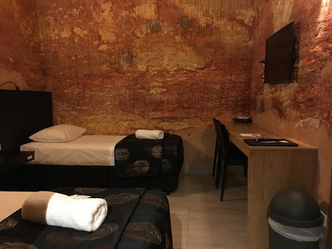 The Lookout Cave Underground Motel - Nambucca Heads Accommodation 12