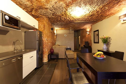 The Lookout Cave Underground Motel - Nambucca Heads Accommodation 21