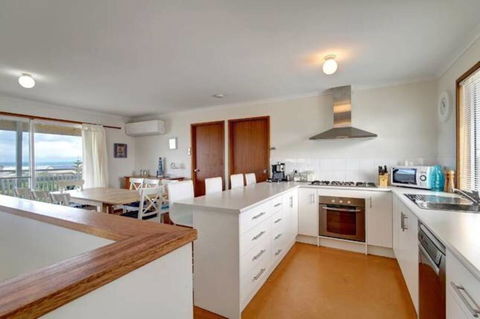 SeaWatch-Sea Views - Nambucca Heads Accommodation 3