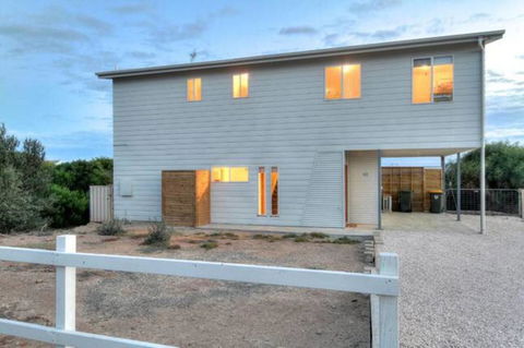 SeaWatch-Sea Views - Nambucca Heads Accommodation 9
