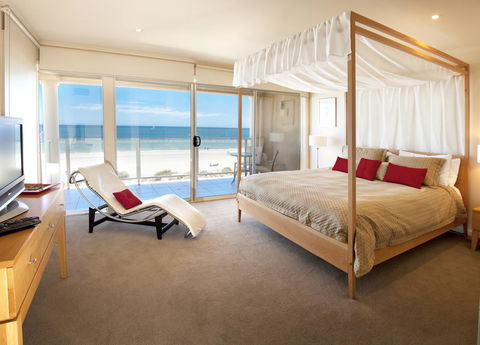 Adelaide Luxury Beach House - Nambucca Heads Accommodation 4