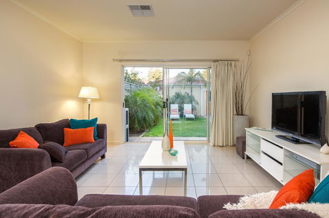 Adelaide Luxury Beach House - Nambucca Heads Accommodation 32