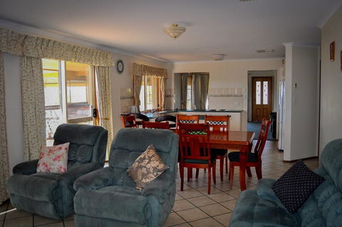Baywatch - Nambucca Heads Accommodation 15