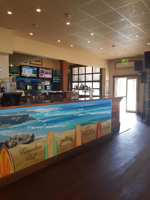 Pier Hotel Port Lincoln - Nambucca Heads Accommodation 2