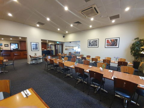 Pier Hotel Port Lincoln - Nambucca Heads Accommodation 9