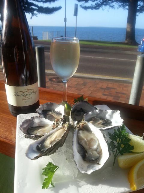 Pier Hotel Port Lincoln - Nambucca Heads Accommodation 7