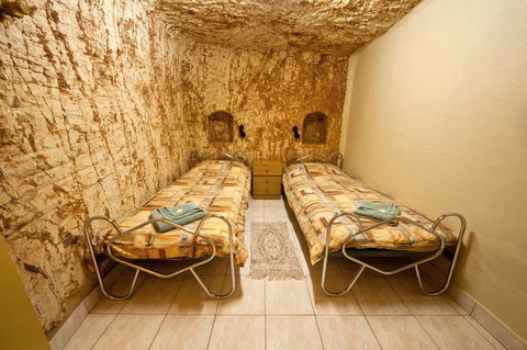 Radeka Downunder Underground Motel - Nambucca Heads Accommodation 7