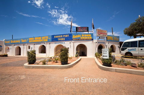 Radeka Downunder Underground Motel - Nambucca Heads Accommodation 0