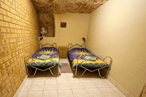 Radeka Downunder Underground Motel - Nambucca Heads Accommodation 5