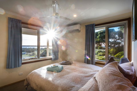 Southern Ocean Lookout - Nambucca Heads Accommodation 4