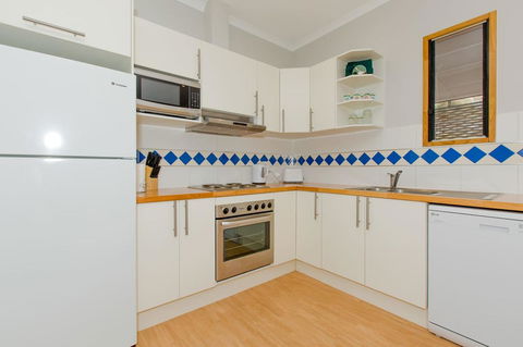 Desert Pea - Nambucca Heads Accommodation 6