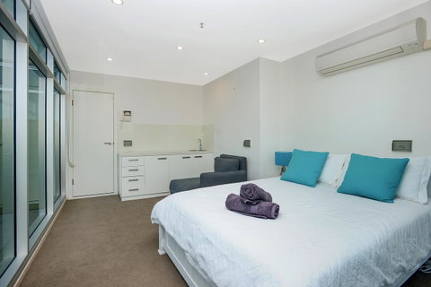 Glenelg Skyline Penthouse - Nambucca Heads Accommodation 12